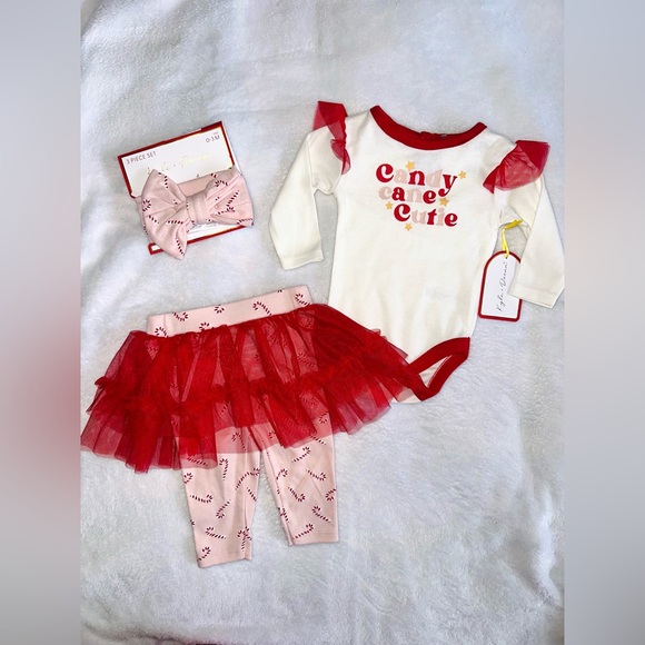 New Baby 3pc Holiday Set - Picture 2 of 5